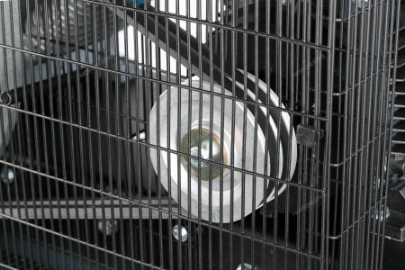 Компрессор вертикальный поршневой с ременной передачей 380 В, ресивер 270 л, 1400 л/мин