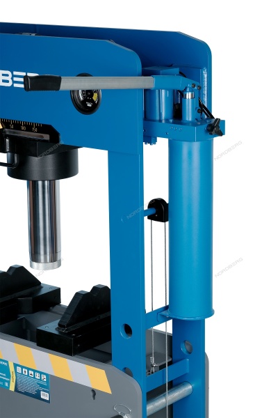 Пресс гидравлический PRO, 100 т, пневмопривод