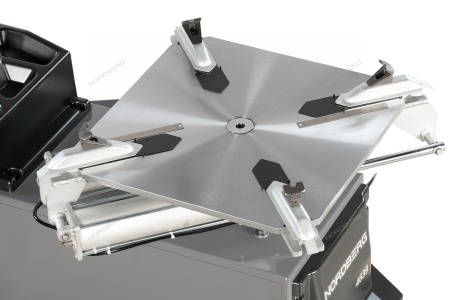 Станок шиномонтажный 380V п/автомат, 2х скоростн, зажимы 13-26", взрыв подк, серый