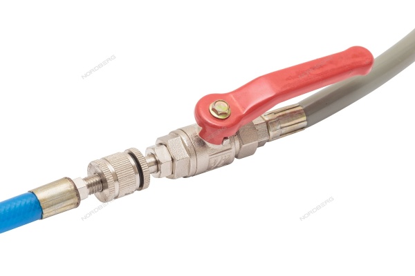 Приспособление для очистки топливных систем