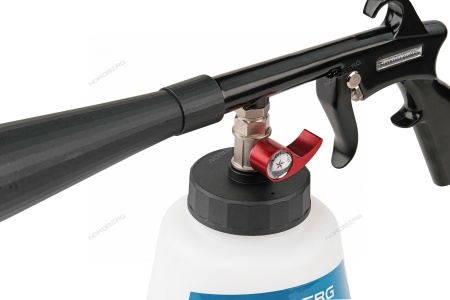Пистолет моющий с пластиковым вращающимся распылителем