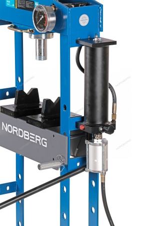 Пресс гидравлический, 20 т, ручной и пневмопривод