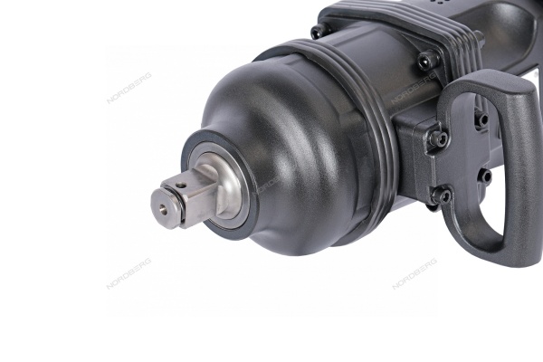 Пневмогайковерт ударный 1", с коротким валом 3600 Нм