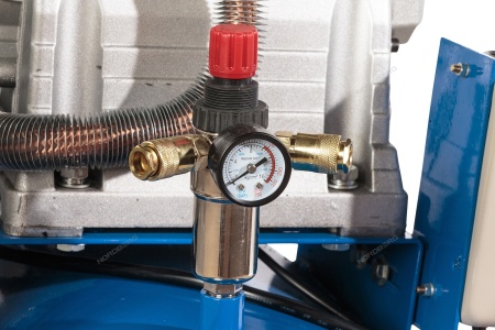 Компрессор поршневой с ременной передачей 380 В, ресивер 200 л, 520 л/мин