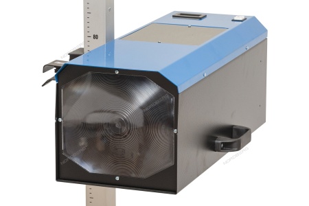 Устройство для проверки и регулировки света фар