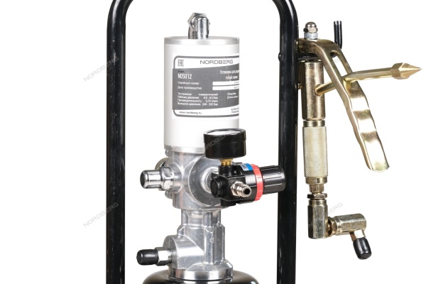 Установка пневматическая для раздачи густой смазки с баком, 12 л