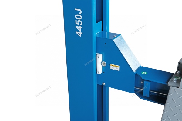 Подъемник четырехстоечный 5 т, с ручной траверсой 3 т N433, для сход-развала, пневмостопоры, синий