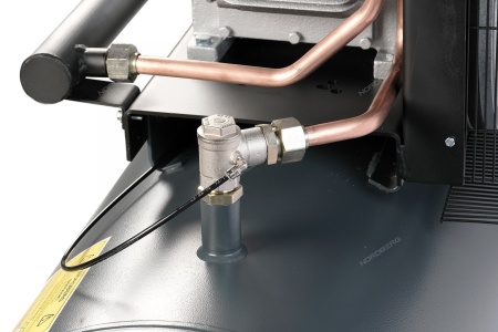 Компрессор поршневой с ременной передачей 380 В, ресивер 500 л, 1000 л/мин, 16 бар