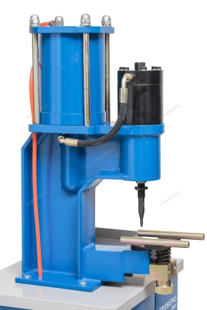 Станок пневмогидравлический для заклепки тормозных колодок