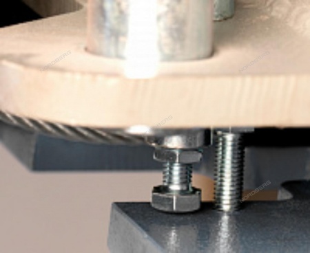 Подъемник 380V 2х стоечный 4т с электростопорами (серый)