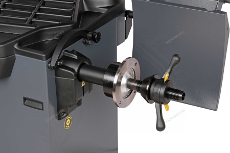 Станок балансировочный автоматический с дисплеем, серый