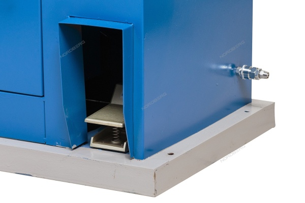 Станок пневматический для заклепки тормозных колодок