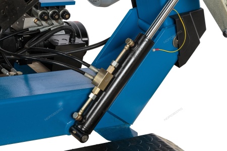 Станок шиномонтажный для грузовых автомобилей, синий