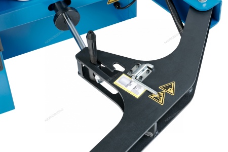 Станок шиномонтажный 380V автомат, 2х скоростн, зажимы 16-30" (синий)