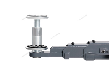 Подъемник двухстоечный 4,5 т, верхняя синхронизация, с электростопорами, 380 В