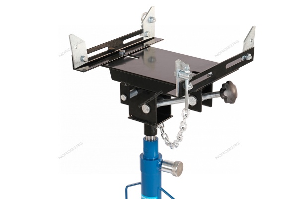 Стойка трансмиссионная, 0,5 т, с регулируемой насадкой