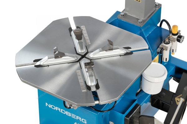 Станок шиномонтажный 220V п/автомат, односкоростн, зажимы 12-23"