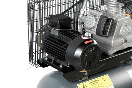 Компрессор поршневой с ременной передачей, 380 В, ресивер 100 л, 580 л/мин