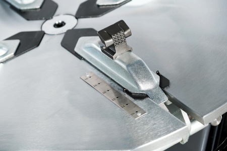 Станок шиномонтажный 380V автомат, 2х скоростн, зажимы 16-30" (серый)