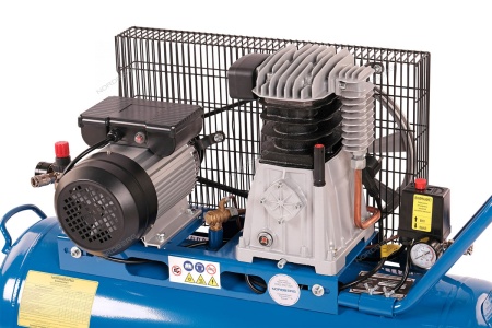 Компрессор поршневой с ременной передачей 220 В, ресивер 100 л, 446 л/мин