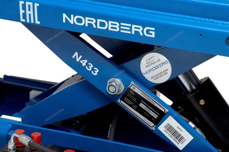 Траверса с ручным приводом г/п 3т. для подъемников N634, 4445J, 4450J, синяя