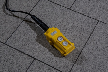 Подъемник ножничный 2,5т, портативный, мобильный 220В