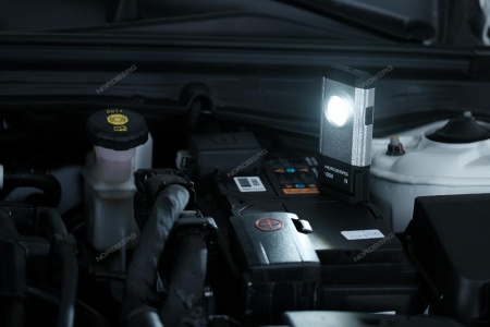 Фонарь светодиодный, аккумуляторный, с бесконтактным зарядным устройством