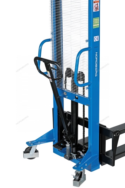 Штабелер гидравлический 1,5 т