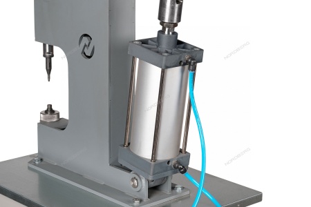 Пневматический станок для заклепки тормозных колодок с тумбой, цилиндр 125, NORDBERG NR8P+MML0