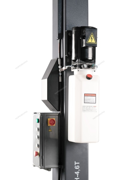 Подъемник двухстоечный 4,5 т, верхняя синхронизация, с электростопорами, 380 В