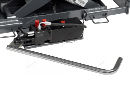 Траверса с ручным приводом г/п 3т. для подъемников N634, 4445J, 4450J, серая