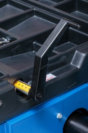 Станок балансировочный 380V для грузовых машин, синий