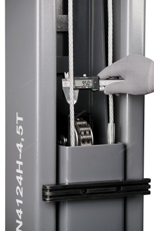 Подъемник двухстоечный 4,5 т, верхняя синхронизация, 380 В