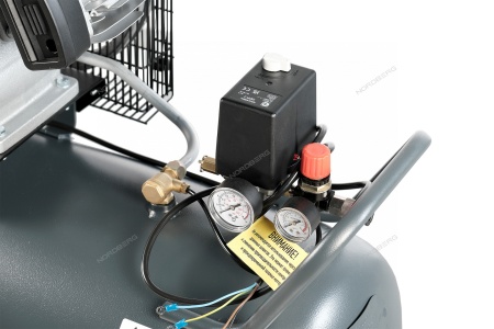 Компрессор поршневой с ременной передачей, 380 В, ресивер 100 л, 580 л/мин